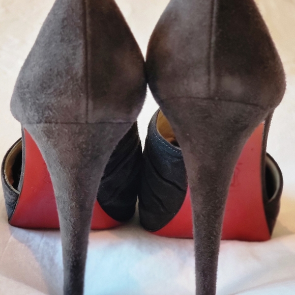 👠Christian Louboutin Suede D'Orsay size 38 like new❣️ - Picture 5 of 17